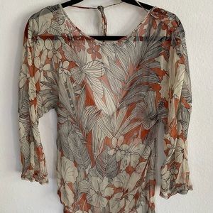 Gorgeous chiffon blouse in orange and beige print. Beautiful!